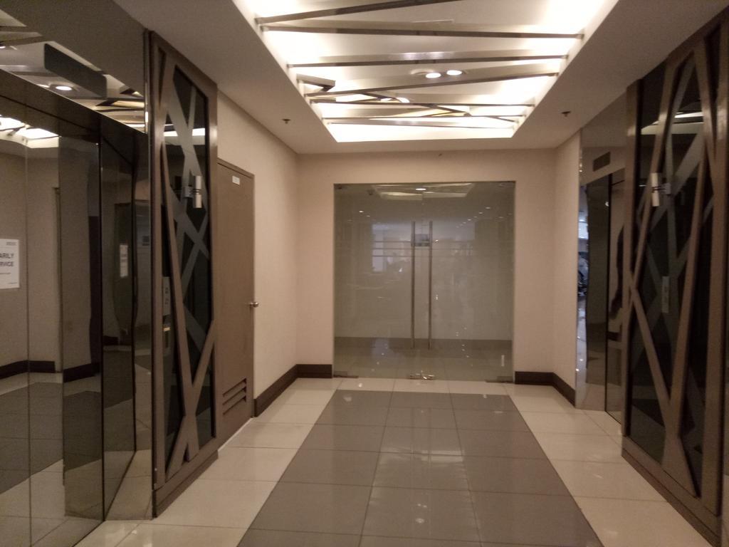 Chin'S Place Sea Residences Moa Manila Esterno foto