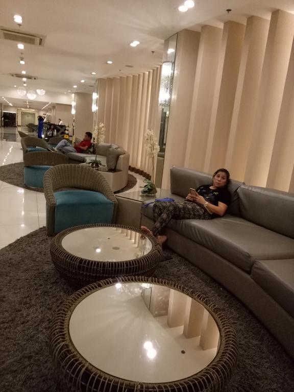 Chin'S Place Sea Residences Moa Manila Esterno foto