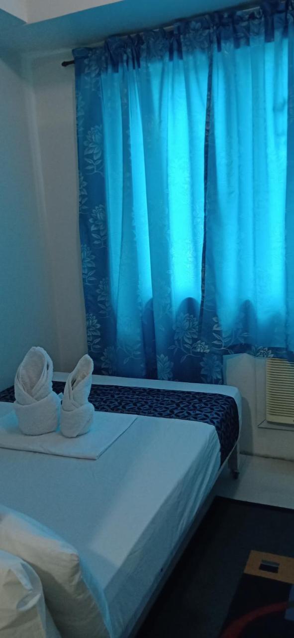 Chin'S Place Sea Residences Moa Manila Esterno foto